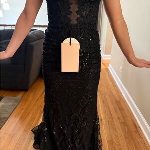 Chic Black Sequin Backless Dress
